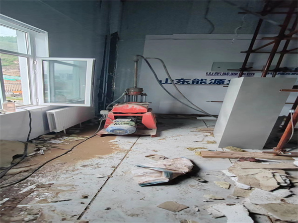 双辽地基基础下沉墙体裂缝加固注浆顶升施工